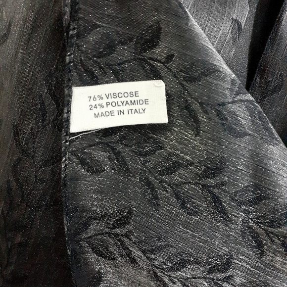 Italian scarf - Picture 3 of 3